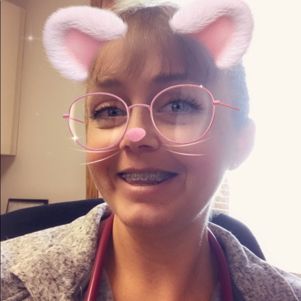 Meet your Posher, Nicole